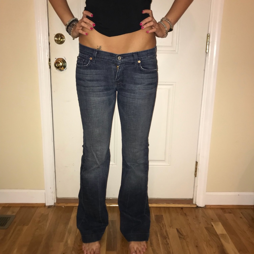 7 for all mankind bootleg dark wash denim. Sz 29